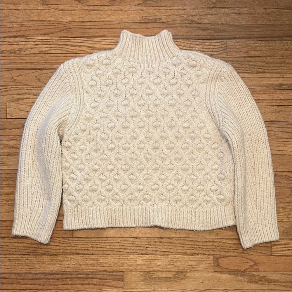 Zara Cozy White Cable Knit Sweater